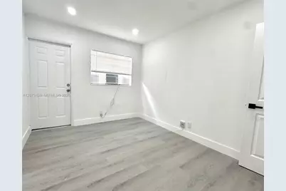 417 NW 2nd Ave #000, Hallandale Beach, FL 33009 - Photo 9
