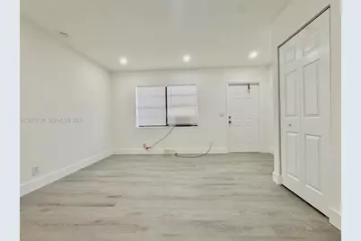 417 NW 2nd Ave #000, Hallandale Beach, FL 33009 - Photo 15