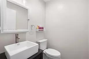 1151 NW 78th Terrace, Plantation, FL 33322 - Photo 19