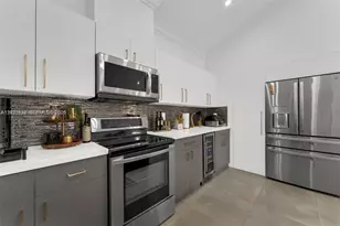 14793 NW 87th Pl, Miami Lakes, FL 33018 - Photo 5