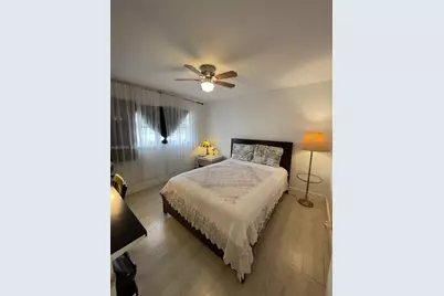 1000 NE 14th Ave #211, Hallandale Beach, FL 33009 - Photo 7