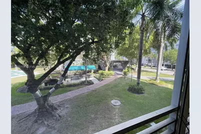 1000 NE 14th Ave #211, Hallandale Beach, FL 33009 - Photo 25