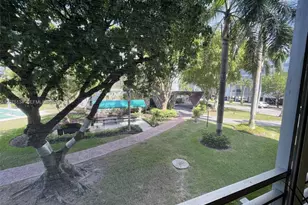 1000 NE 14th Ave, Hallandale Beach, FL 33009 - Photo 25
