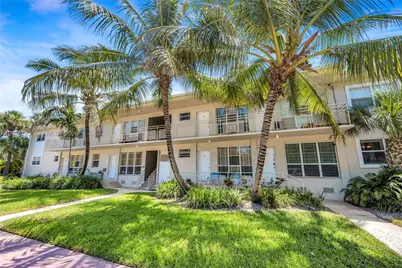 800 W 42nd St #1B, Miami Beach, FL 33140 - Photo 31