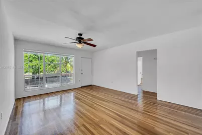 800 W 42nd St #1B, Miami Beach, FL 33140 - Photo 3