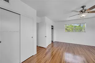 800 W 42 St, Miami Beach, FL 33140 - Photo 23