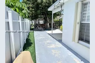 6174 W 14th Ct #1, Hialeah, FL 33012 - Photo 7