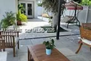 6174 W 14th Ct, Hialeah, FL 33012 - Photo 23