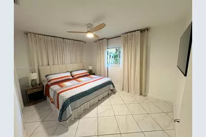 14500 NE 5th Ct, Miami, FL 33161 - Photo 5
