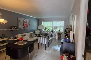 5181 W Oakland Park Blvd, Lauderdale Lakes, FL 33313 - Photo 3