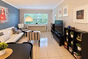 5181 W Oakland Park Blvd, Lauderdale Lakes, FL 33313 - Photo 3