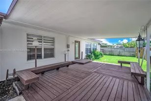 741 NE 8th St, Pompano Beach, FL 33060 - Photo 23