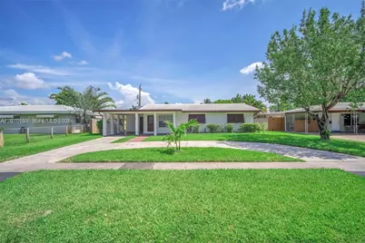 741 NE 8th St, Pompano Beach, FL 33060 - Photo 9