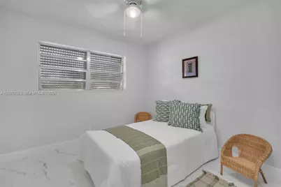 741 NE 8th St, Pompano Beach, FL 33060 - Photo 15