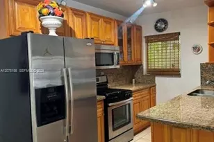 640 Pennsylvania Ave, Miami Beach, FL 33139 - Photo 3