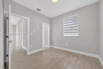 12377 SW 125th St, Miami, FL 33186 - Photo 17