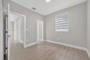 12377 SW 125th St, Miami, FL 33186 - Photo 17
