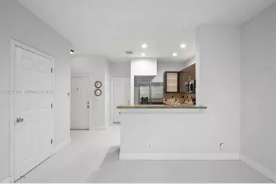 3810 Tree Top Dr, Weston, FL 33332 - Photo 3