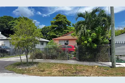 1135 NW 65th St, Miami, FL 33150 - Photo 7