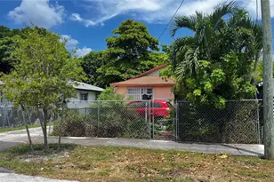 1135 NW 65th St, Miami, FL 33150 - Photo 7