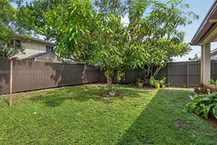 4585 E 9th Ln, Hialeah, FL 33013 - Photo 21
