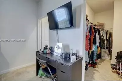 565 NE 5th Pl, Florida City, FL 33034 - Photo 15