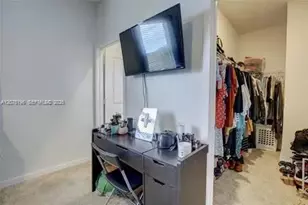 565 NE 5th Pl, Florida City, FL 33034 - Photo 15