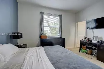 565 NE 5th Pl, Florida City, FL 33034 - Photo 11