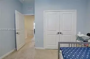 565 NE 5th Pl, Florida City, FL 33034 - Photo 13
