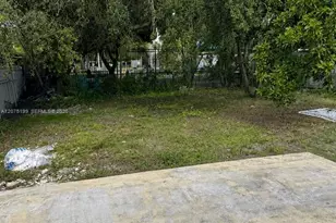 901 NW 116th St, Miami, FL 33168 - Photo 19