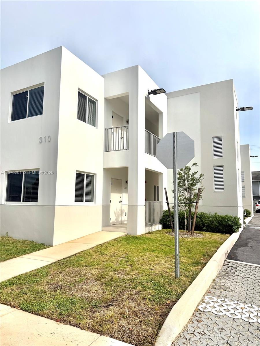 310 E 7th St #203 - 310 E 7th St #203, Hialeah, FL 33010 Luxury Property | Jose Angel Pina