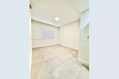310 E 7th St #203, Hialeah, FL 33010 - Photo 11