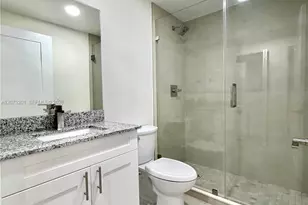 310 E 7th St, Hialeah, FL 33010 - Photo 5
