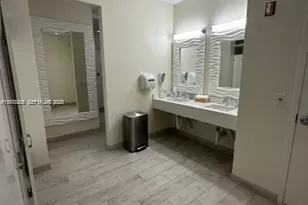 2110 N Ocean Blvd, Fort Lauderdale, FL 33305 - Photo 67
