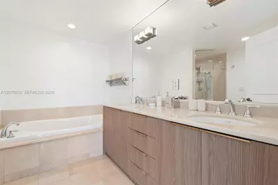 2110 N Ocean Blvd #24D, Fort Lauderdale, FL 33305 - Photo 17