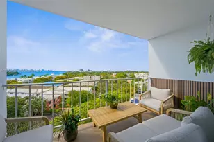 6900 Bay Dr, Miami Beach, FL 33141 - Photo 3