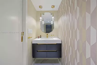 6900 Bay Dr #8A, Miami Beach, FL 33141 - Photo 15
