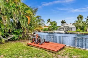 413 Tamarind Dr, Hallandale Beach, FL 33009 - Photo 11