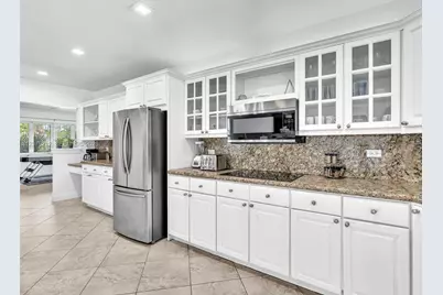 413 Tamarind Dr, Hallandale Beach, FL 33009 - Photo 39