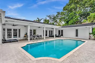 413 Tamarind Dr, Hallandale Beach, FL 33009 - Photo 7