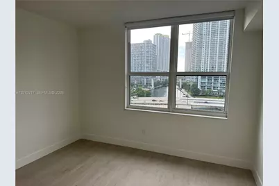 31 SE 5th St #1007, Miami, FL 33131 - Photo 7