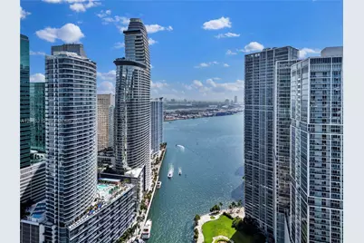 77 SE 5th #2115, Miami, FL 33131 - Photo 17