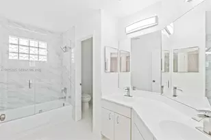 15842 SW 14th St, Pembroke Pines, FL 33027 - Photo 27