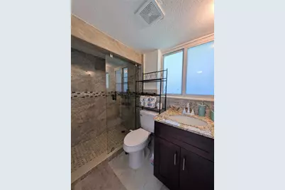3221 NE 7th St #2, Pompano Beach, FL 33062 - Photo 9