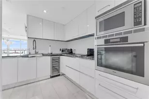 17001 Collins Ave, Sunny Isles Beach, FL 33160 - Photo 9