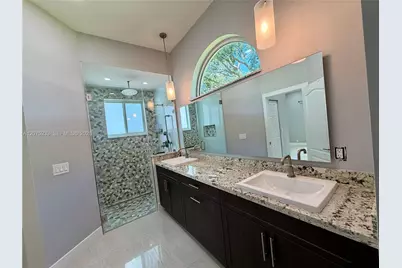 5600 SW 199th Ave, Pembroke Pines, FL 33332 - Photo 15