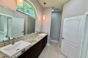 5600 SW 199th Ave, Pembroke Pines, FL 33332 - Photo 17