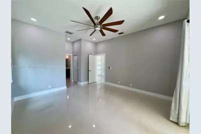 5600 SW 199th Ave, Pembroke Pines, FL 33332 - Photo 13
