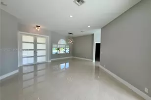 5600 SW 199th Ave, Pembroke Pines, FL 33332 - Photo 9