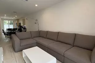 181 SW 170th Ave, Pembroke Pines, FL 33027 - Photo 3